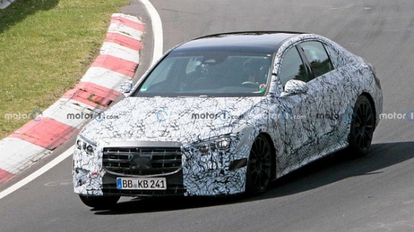 На аукционе продается стильное купе Mercedes-Benz 500 SEC 1984 года На аукционе продается стильное купе Mercedes-Benz 500 SEC 1984 года