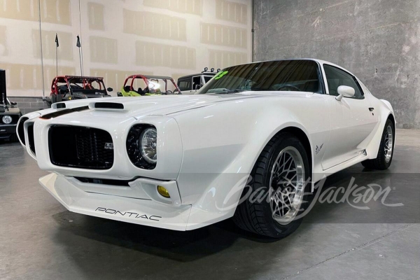 На аукционе продается стильный проект рестомода Pontiac Firebird 1972 года На аукционе продается стильный проект рестомода Pontiac Firebird 1972 года