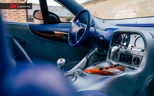 На единственный в истории Heuliez Intruder два года не могут найти покупателя