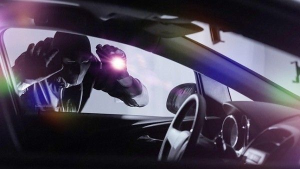 Производитель такси LEVC представил трио электрокаров TX с платиновой отделкой в честь королевы Елизаветы II