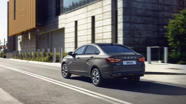 Производство LADA Vesta в Ижевске возобновится не ранее 2023 года Производство LADA Vesta в Ижевске возобновится не ранее 2023 года