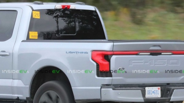 Прототип электрического Ford F-150 Lightning замечен с дополнительным генератором в кузове