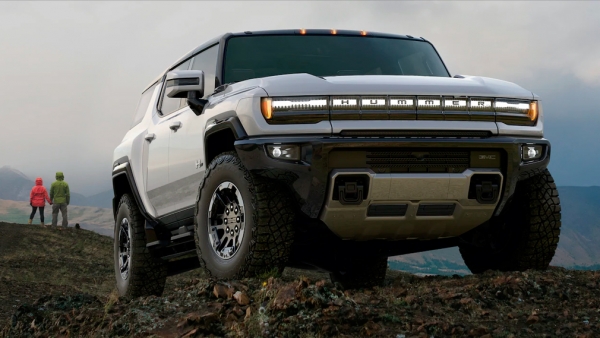 Очередь на новый электрический GMC HUMMER EV в июле 2022 года достигла 17 лет Очередь на новый электрический GMC HUMMER EV в июле 2022 года достигла 17 лет
