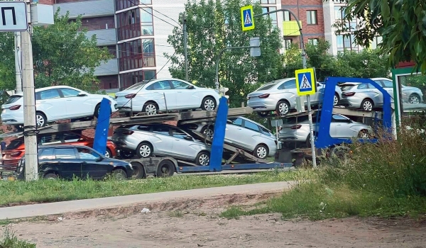 Обновленные Лады Весты поступают к дилерам: предварительные цены