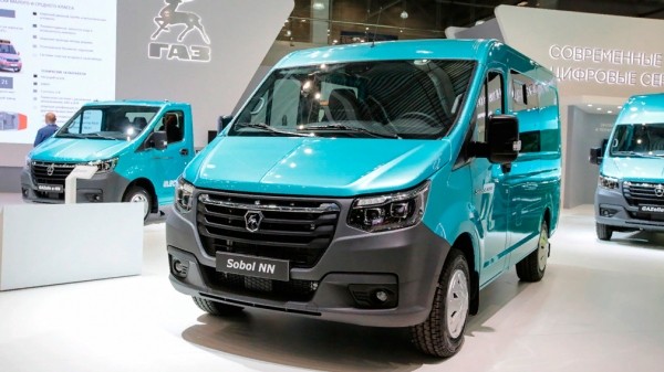 Горьковский автозавод приостановил производство и отправил сотрудников в отпуск на две недели Горьковский автозавод приостановил производство и отправил сотрудников в отпуск на две недели