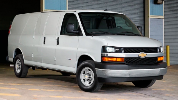 Концерн General Motors готовится к отставке старейшей модели Chevrolet Концерн General Motors готовится к отставке старейшей модели Chevrolet