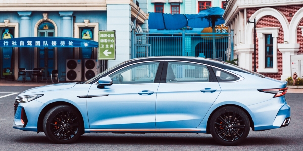 Седан Chery Arrizo 8 дебютировал в двух версиях Седан Chery Arrizo 8 дебютировал в двух версиях