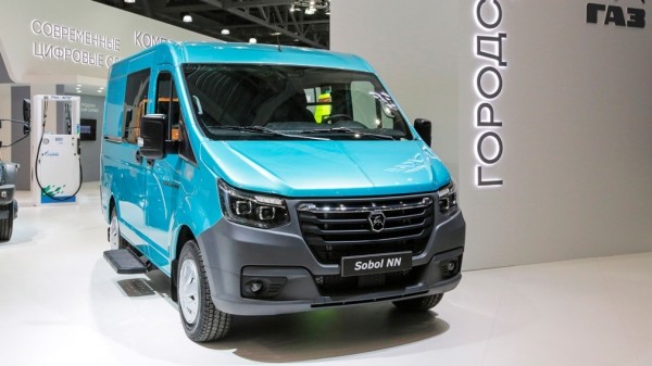 Горьковский автозавод приостановил производство и отправил сотрудников в отпуск на две недели Горьковский автозавод приостановил производство и отправил сотрудников в отпуск на две недели