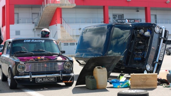 Две «двойки-двойники» участвовали в парном дрифте на DRIFT EXPO TRACK MODE 2022