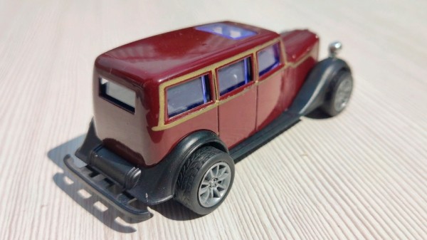 Известный автомобильный эксперт Зенкевич оценил дизайн нового модельного ряда «Москвича»