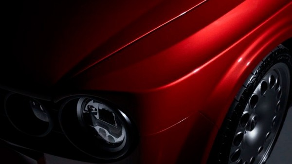 Седан Alfa Romeo Giulia Quadrifoglio стилизовали под модель 60-х годов Седан Alfa Romeo Giulia Quadrifoglio стилизовали под модель 60-х годов