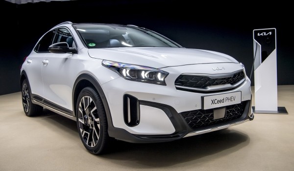 Кросс-хэтчбек Kia XCeed: рестайлинг и версия GT-line