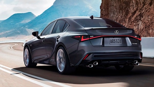 Lexus представил высокопроизводительный седан IS 500 в модификации F Sport Performance