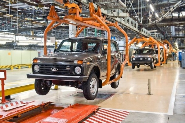 АВТОВАЗ возобновил производство Нивы в упрощенной версии АВТОВАЗ возобновил производство Нивы в упрощенной версии