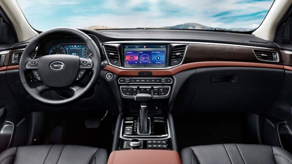 В июле 2022 года китайская компания GAC привезла в Россию партию премиальных внедорожников GS8