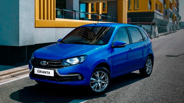 Представители АвтоВАЗа рассказали, кто приобрел первые «упрощенные» Lada Представители АвтоВАЗа рассказали, кто приобрел первые «упрощенные» Lada