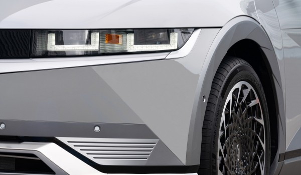 Дайджест дня: салон обновленной Весты, планы марки Exeed и другие события индустрии