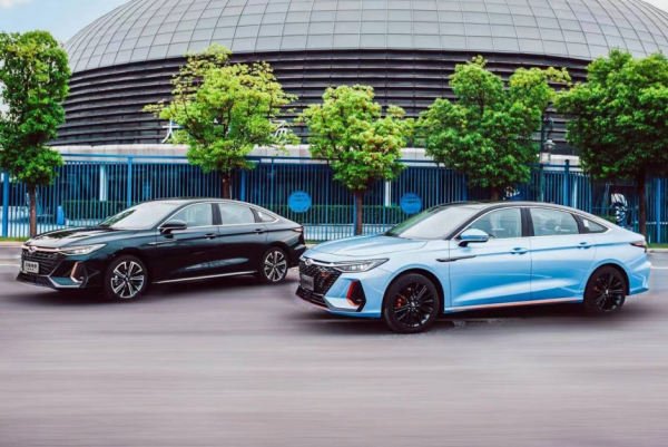 Седан Chery Arrizo 8 дебютировал в двух версиях Седан Chery Arrizo 8 дебютировал в двух версиях