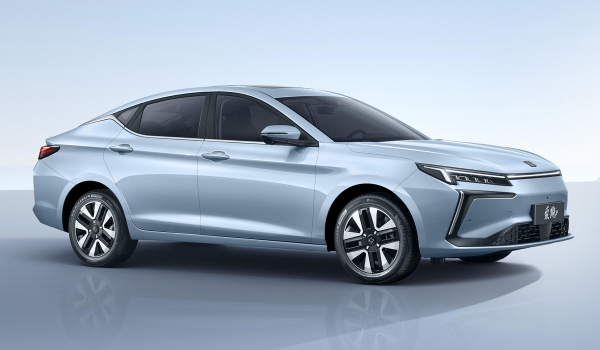 Sehol E50A Pro: самая дорогая разновидность лифтбека JAC J7