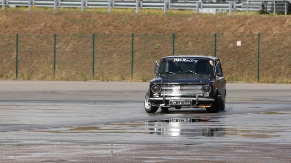 Две «двойки-двойники» участвовали в парном дрифте на DRIFT EXPO TRACK MODE 2022