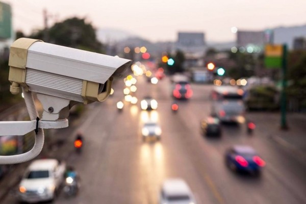 ГИБДД отказывается от ручных радаров и внедряет систему распознавания лиц ГИБДД отказывается от ручных радаров и внедряет систему распознавания лиц