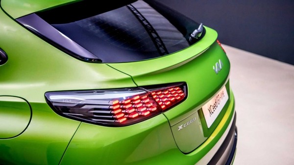 Компания KIA представила обновленную модель KIA XCEED 2023 года для европейского рынка Компания KIA представила обновленную модель KIA XCEED 2023 года для европейского рынка