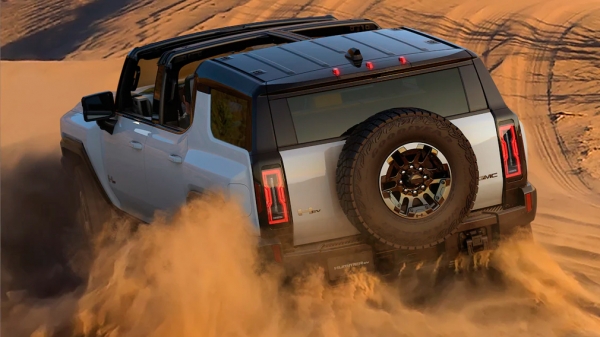 Очередь на новый электрический GMC HUMMER EV в июле 2022 года достигла 17 лет Очередь на новый электрический GMC HUMMER EV в июле 2022 года достигла 17 лет