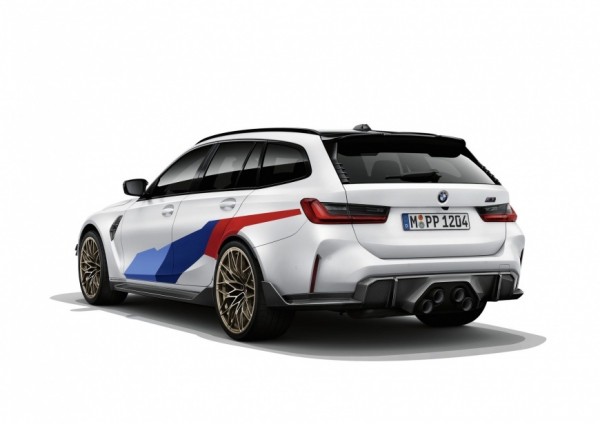 Для "заряженного" универсала BMW M3 Touring доступны аксессуары M Performance Для "заряженного" универсала BMW M3 Touring доступны аксессуары M Performance