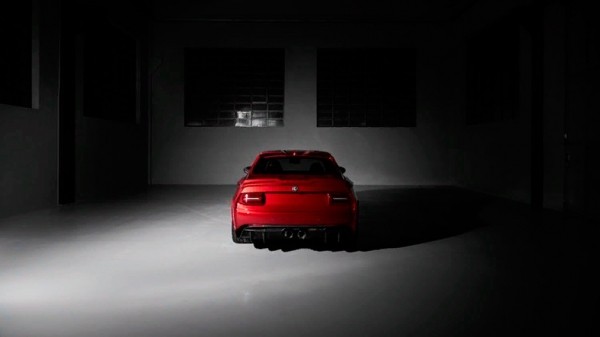 Седан Alfa Romeo Giulia Quadrifoglio стилизовали под модель 60-х годов Седан Alfa Romeo Giulia Quadrifoglio стилизовали под модель 60-х годов