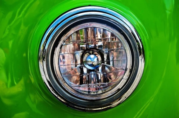 Европейские фары для автомашин заменили продукцией белорусского «Руденска»