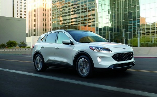 Ford прекращает продажу гибридных Maverick, Escape и Lincoln Corsair из-за риска возгорания Ford прекращает продажу гибридных Maverick, Escape и Lincoln Corsair из-за риска возгорания