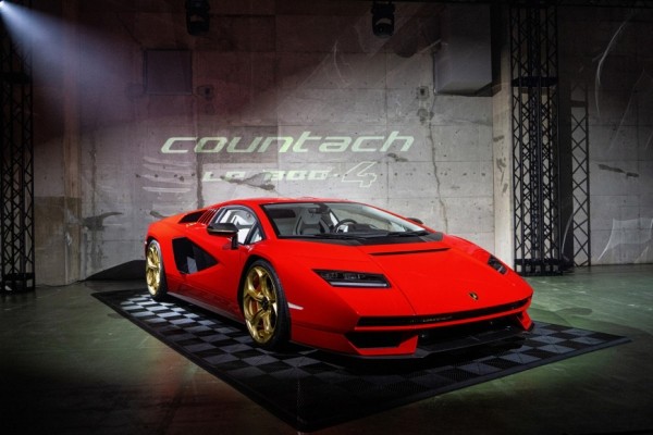 Компания Lamborghini рассказала о дизайне своих будущих моделей Компания Lamborghini рассказала о дизайне своих будущих моделей