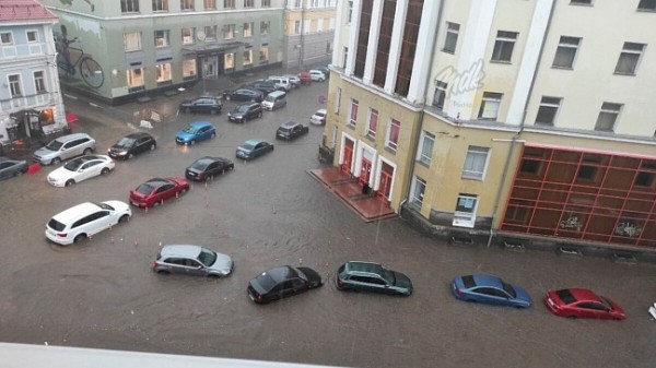 Новый автомобильный бренд из Китая TANK получит собственную дилерскую сеть в России Новый автомобильный бренд из Китая TANK получит собственную дилерскую сеть в России