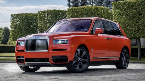 Продажи новых машин класса люкс в РФ сократились на 41% в первой половине 2022 года