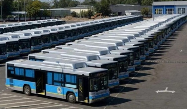 Продажи новых машин класса люкс в РФ сократились на 41% в первой половине 2022 года