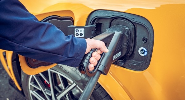 Владельцы Mustang Mach-E судятся с FORD из-за дефекта, который полностью обездвиживает их внедорожники Владельцы Mustang Mach-E судятся с FORD из-за дефекта, который полностью обездвиживает их внедорожники