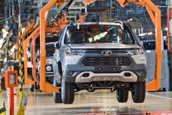 Лада Нива Travel снова на конвейере Лада Нива Travel снова на конвейере