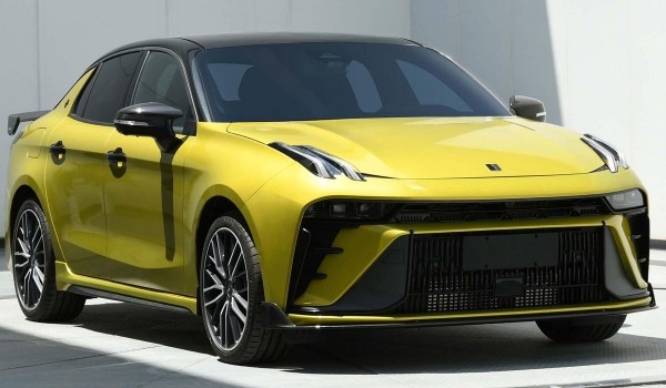 Седан Lynk & Co 03 стал агрессивнее после обновления Седан Lynk & Co 03 стал агрессивнее после обновления