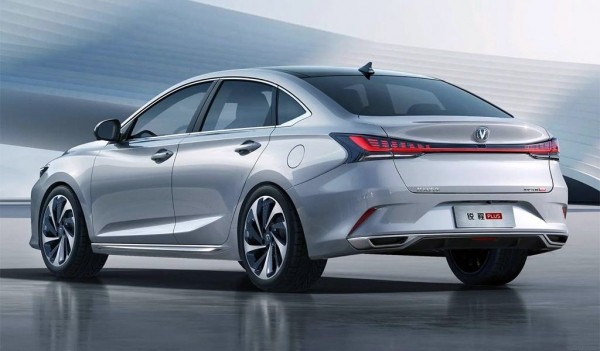 Обновленный седан Changan Raeton: Plus вместо CC Обновленный седан Changan Raeton: Plus вместо CC