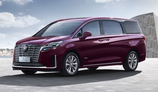 Минивэны Buick GL8 обновлены перед дебютом свежей модели Минивэны Buick GL8 обновлены перед дебютом свежей модели