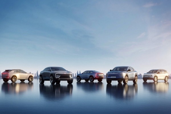 Mahindra показала пять перспективных кроссоверов