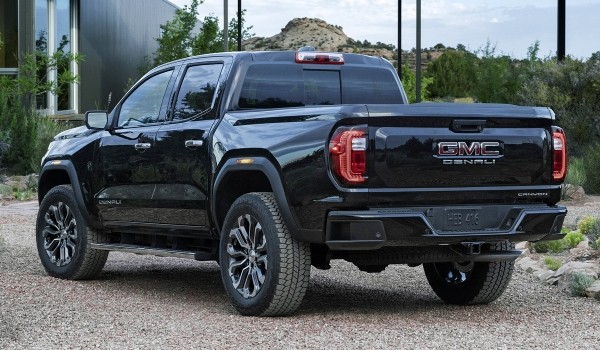 Новый пикап GMC Canyon: только богатые версии Новый пикап GMC Canyon: только богатые версии