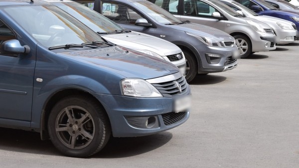 Россиян полностью лишили продукции Renault Россиян полностью лишили продукции Renault