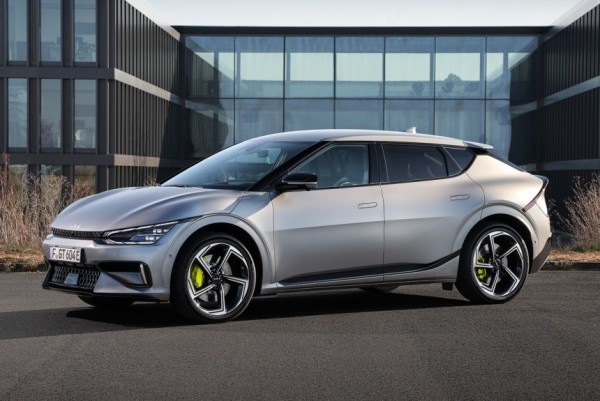 Дайджест дня: Kia EV6 в России, Лада Ижевск в строю и другие события индустрии Дайджест дня: Kia EV6 в России, Лада Ижевск в строю и другие события индустрии