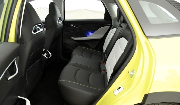 Новый кроссовер Beijing Mofang: первый «китаец» без зеркал