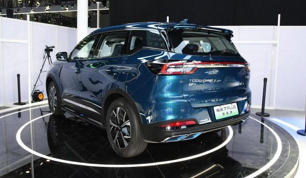 У кроссовера Chery Tiggo 7 появилась мощная гибридная версия У кроссовера Chery Tiggo 7 появилась мощная гибридная версия