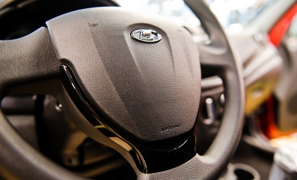 На Ладу Гранту вернулась подушка безопасности На Ладу Гранту вернулась подушка безопасности