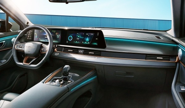 Кроссовер Omoda C5 придет в Россию только с базовым мотором Кроссовер Omoda C5 придет в Россию только с базовым мотором