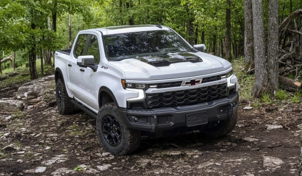 Дайджест дня: Iran Khodro едет в Россию, Mercedes EQE SUV изнутри и другие события индустрии