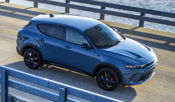 Новый кроссовер Dodge Hornet, или Tonale по-американски Новый кроссовер Dodge Hornet, или Tonale по-американски